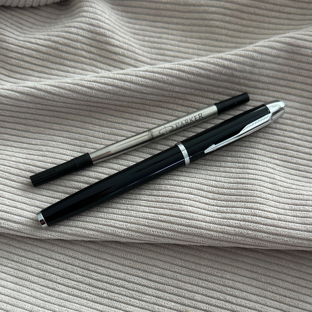 Parker NEW Black Pen with Silver Trim and Refill